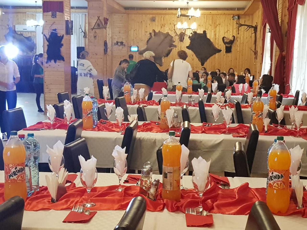 Pensiunea Dracula & Spa Capatineni-Ungureni Ngoại thất bức ảnh